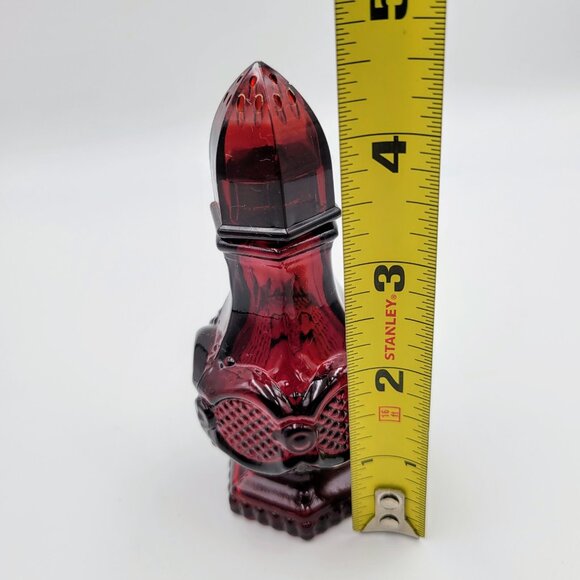 Avon Cape Cod Ruby Red Dish Collection Salt Or Pepper Shaker Vintage Read - Picture 9 of 10